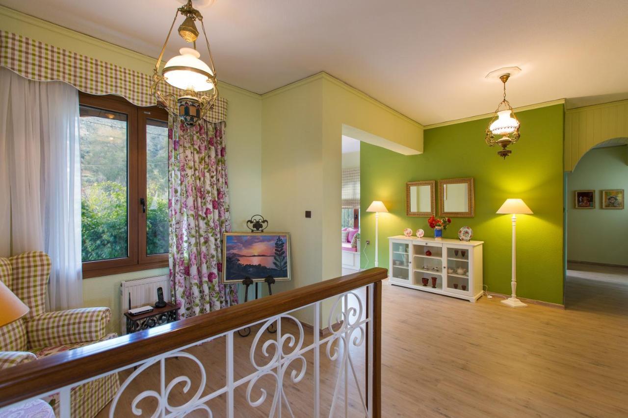 Beachfront Family Villa Katerina With Private Pool, Playground, Bbq & Amazing Sea Views! Petres  Exteriör bild