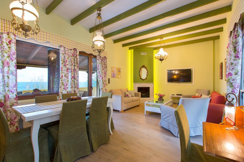 Beachfront Family Villa Katerina With Private Pool, Playground, Bbq & Amazing Sea Views! Petres  Exteriör bild